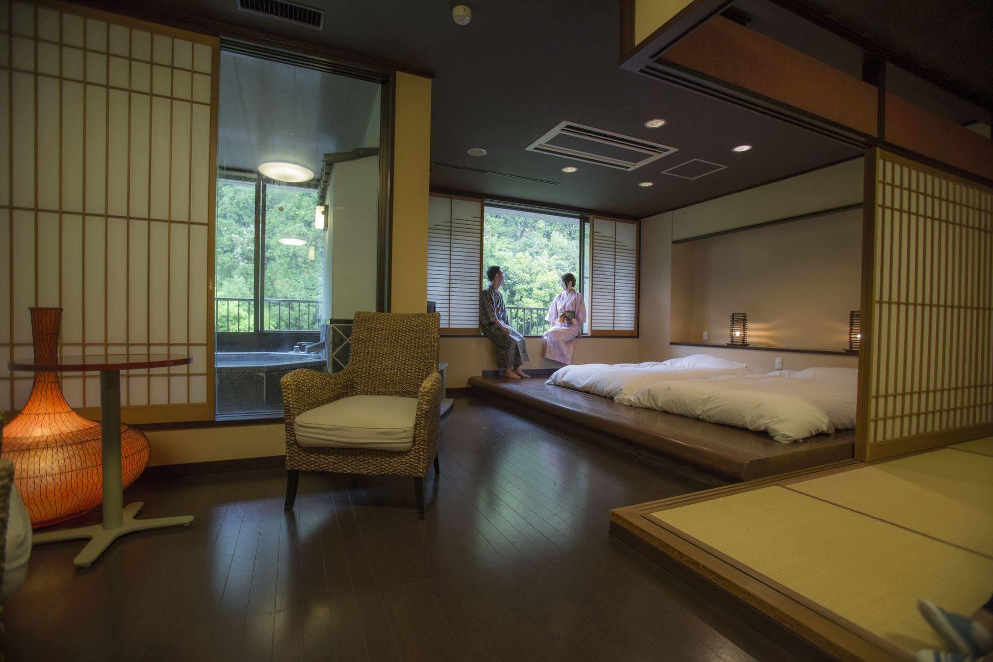 Yamanakaonsen Ohanami Kyubei Kaga  Eksteriør billede