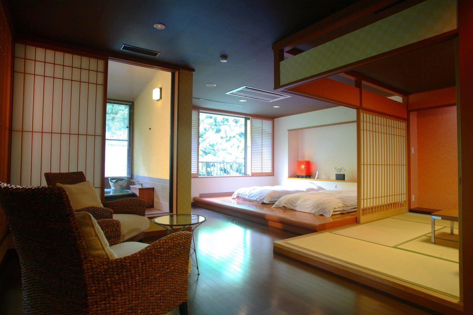 Yamanakaonsen Ohanami Kyubei Kaga  Eksteriør billede
